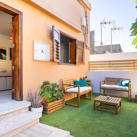 Live Volcanes بيت للعطل