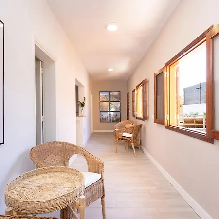 Live Volcanes بيت للعطل